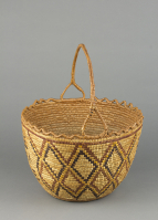 Cowlitz%20artist%2C%20%3Cb%3E%3Ci%3E%20Handled%20Gathering%20Basket%3C%2Fi%3E%3C%2Fb%3E%2C%201910%2F1920%2C%20cedar%20root%2C%20beargrass%2C%20cedar%20bark%20and%20natural%20dyes%2C%20The%20Elizabeth%20Cole%20Butler%20Collection%2C%20no%20known%20copyright%20restrictions%2C%202012.97.15